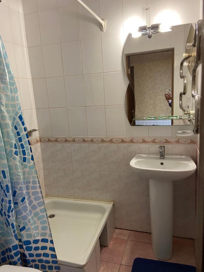 Золотий Лев Hotel Zvenyhorodka Ngoại thất bức ảnh