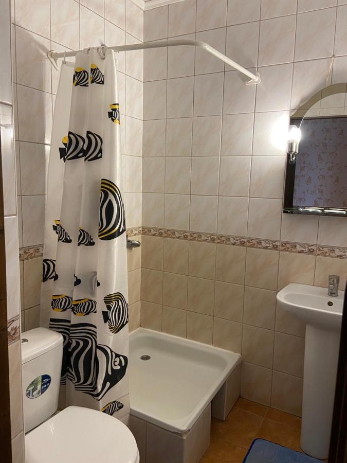 Золотий Лев Hotel Zvenyhorodka Ngoại thất bức ảnh